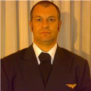 Pilota di Aeromobili con studi fatti negli Stati Uniti disponibile all'insegnamento oltre che dell'inglese (Secondaria Primo Grado), Matematica, Tecnologia